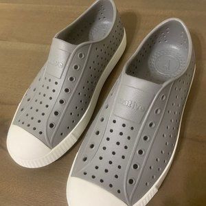 Natives Jefferson Grey, Big Kid Size 4, J4, Brand New, Never worn